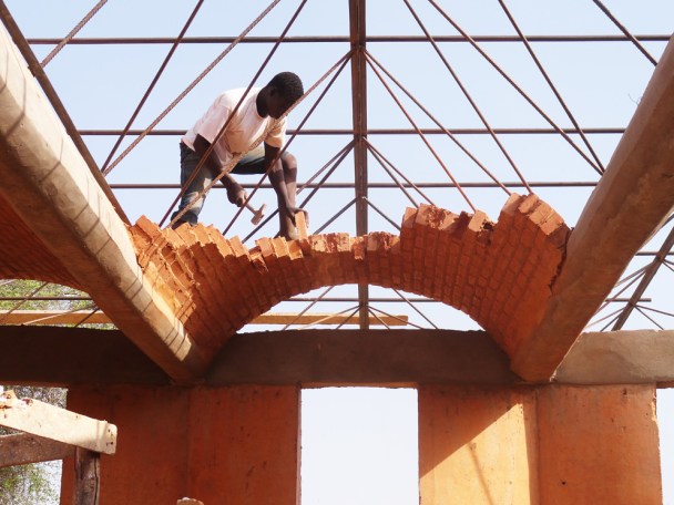 l2_v342065_958_992_744-11